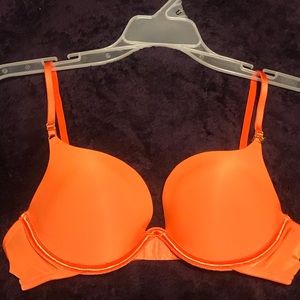 Victoria’s Secret Very Sexy Push Up Bra